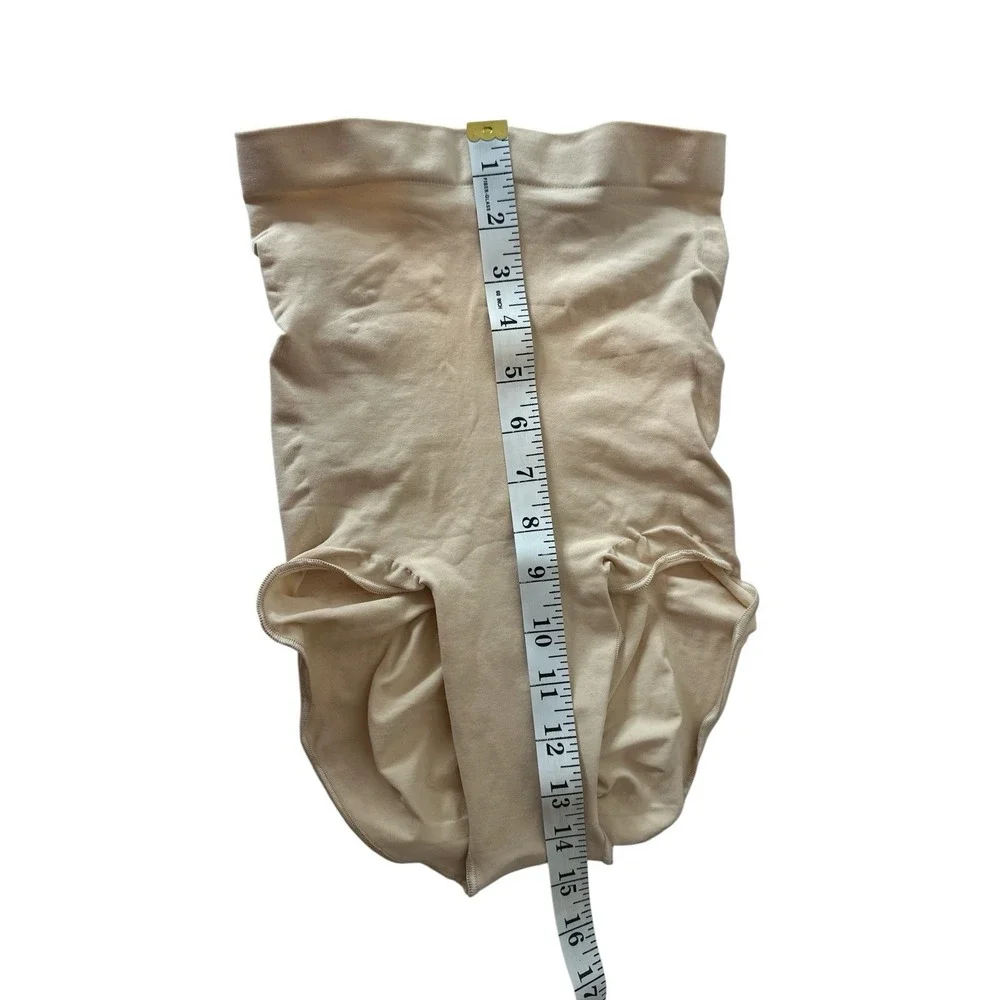 Skims Shapewear Womens Medium Sand High‎ Waisted Shaping Bottoms NWOT